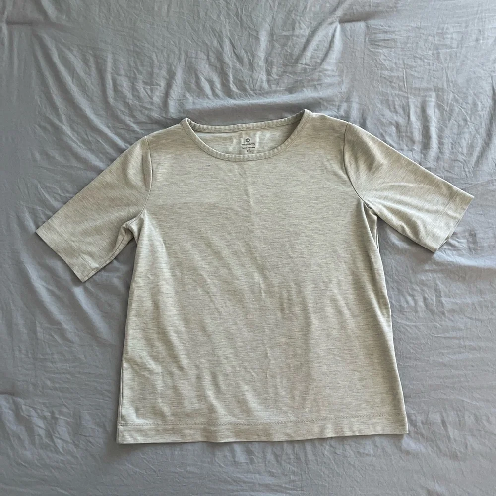 Talbots Heather Gray Short Sleeve Tee - Picture 7 of 7
